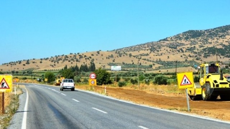KGM 1. Bölge, İzmit - Kandıra Yolu Yeni Başiskele (Sarıdere) Köprülü Kavşağı ve bağlantı yolları yapımı ihalesi için sözleşme imzaladı


