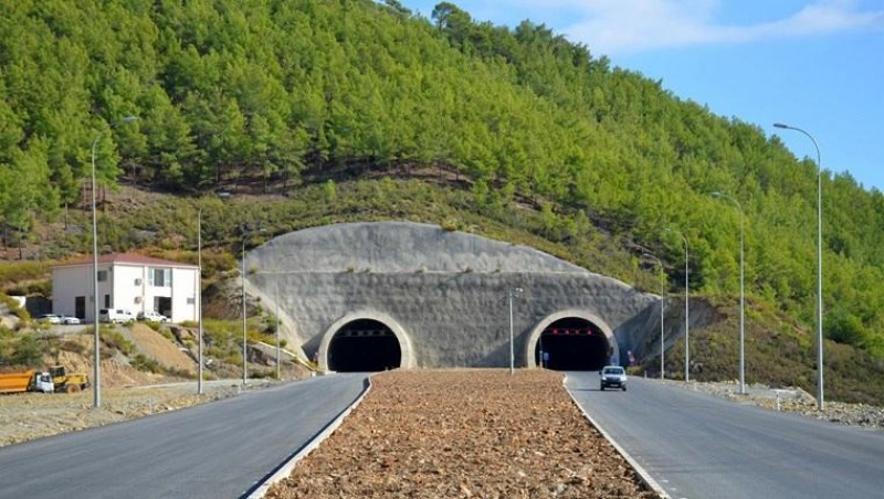 Kazdağları rampaları'nda yapımı devam eden 2 tünel 2023'te hizmete açılacak