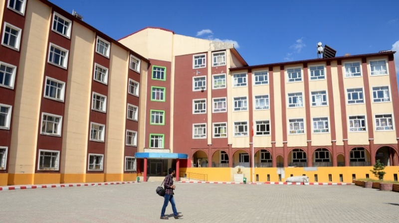 TOKİ İzmir Buca 32 Derslikli Okul Yapımı İhalesinin Tekliflerini Topladı

