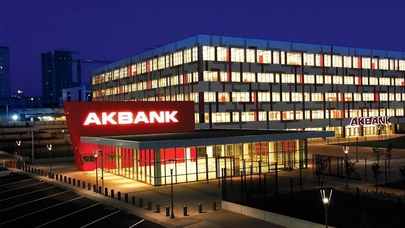 Akbank 309.8 Milyon Dolar ve 267 Milyon Euro Tutarında Sendikasyon Kredisi Temin Etti