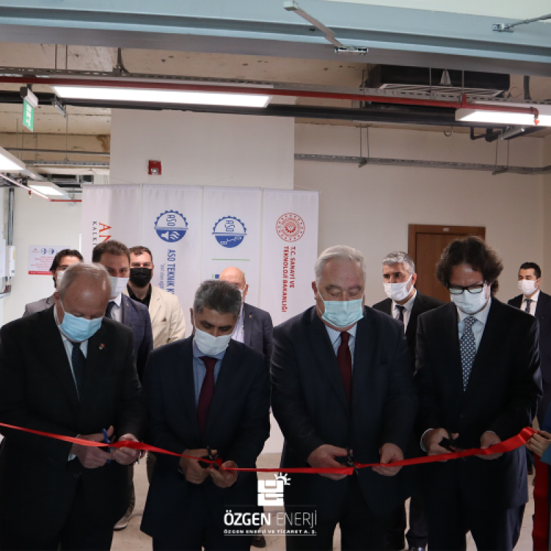  ASO Mesleki ve Teknik Anadolu Lisesi’ne kurulan Güneş Enerjisi Santrali'nin açılışı yapıldı